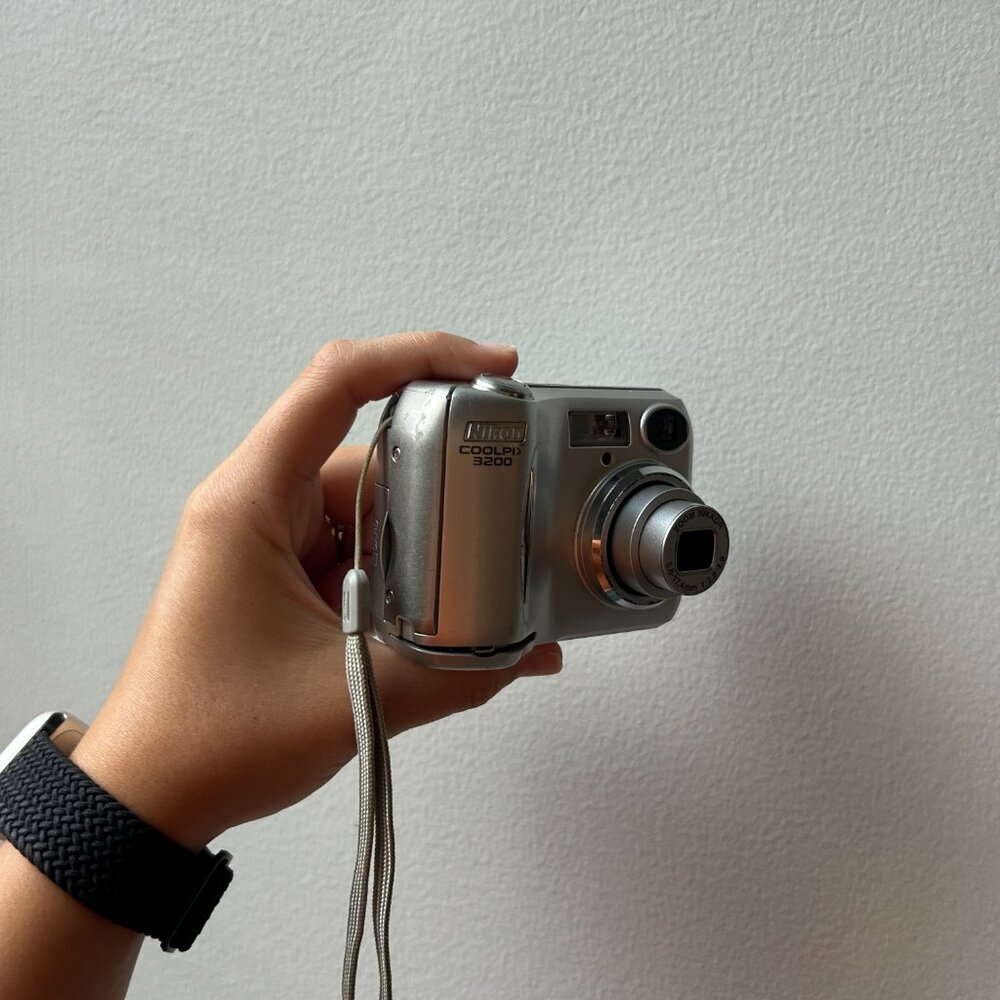 Nikon Coolpix 3200 Digital Camera – Silver – In Box w/ AV Cords - Picture 2 of 15